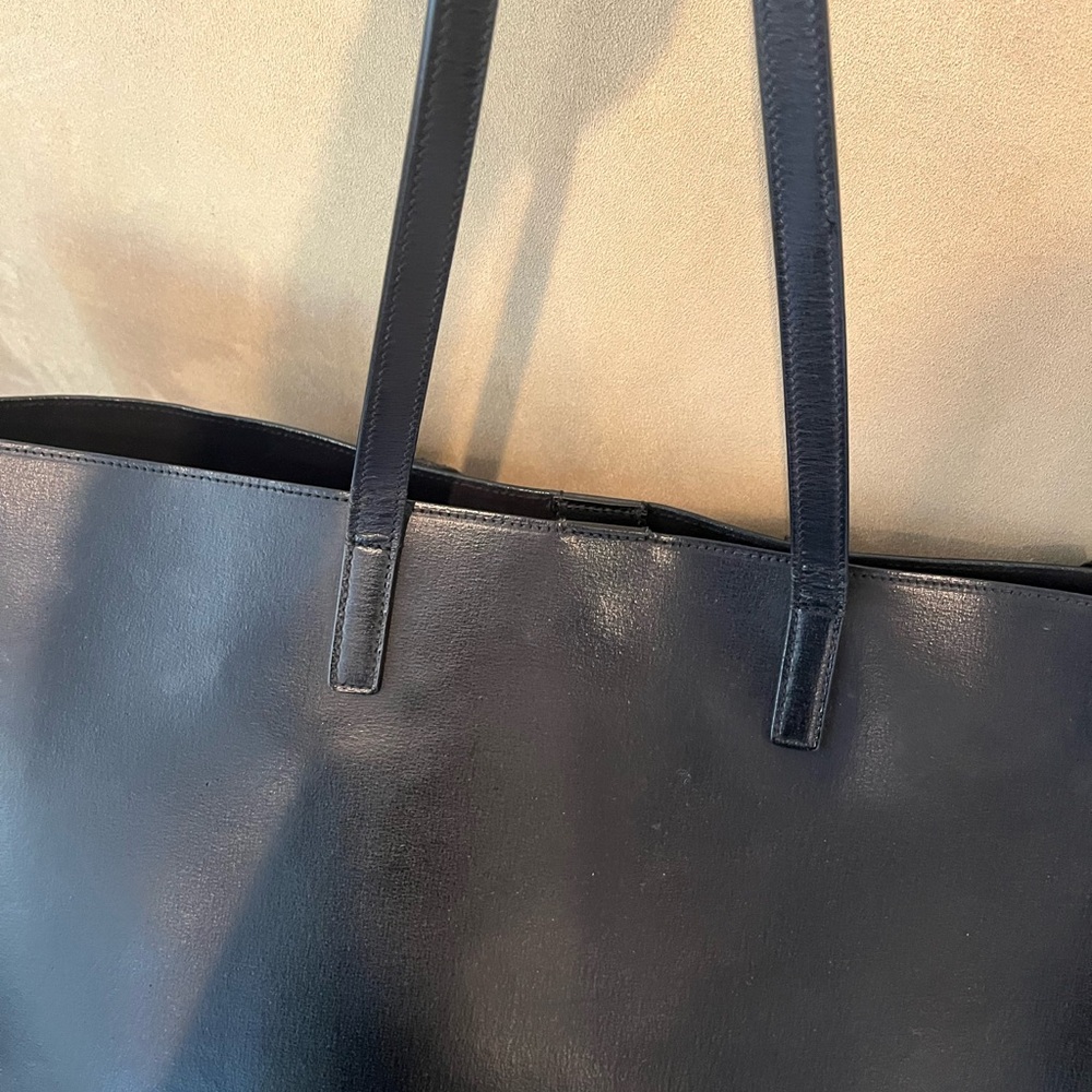 Saint Laurent Black Leather Tote with Tassel, and attached wallet , authentic - Picture 8 of 17